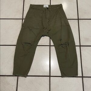 One teaspoon olive drop crotch utility pants size 30, 100% cotton, distressed